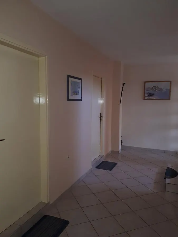 Apartments Tutina Bibinje